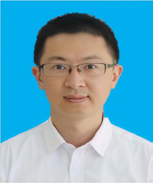副经理：何述钟